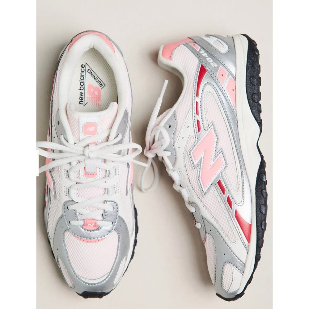 NIB New Balance 204L Sneakers - Women's Size 9